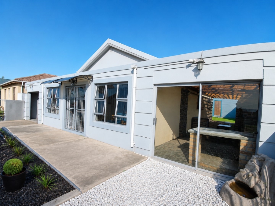 2 Bedroom Property for Sale in Heather Park Western Cape